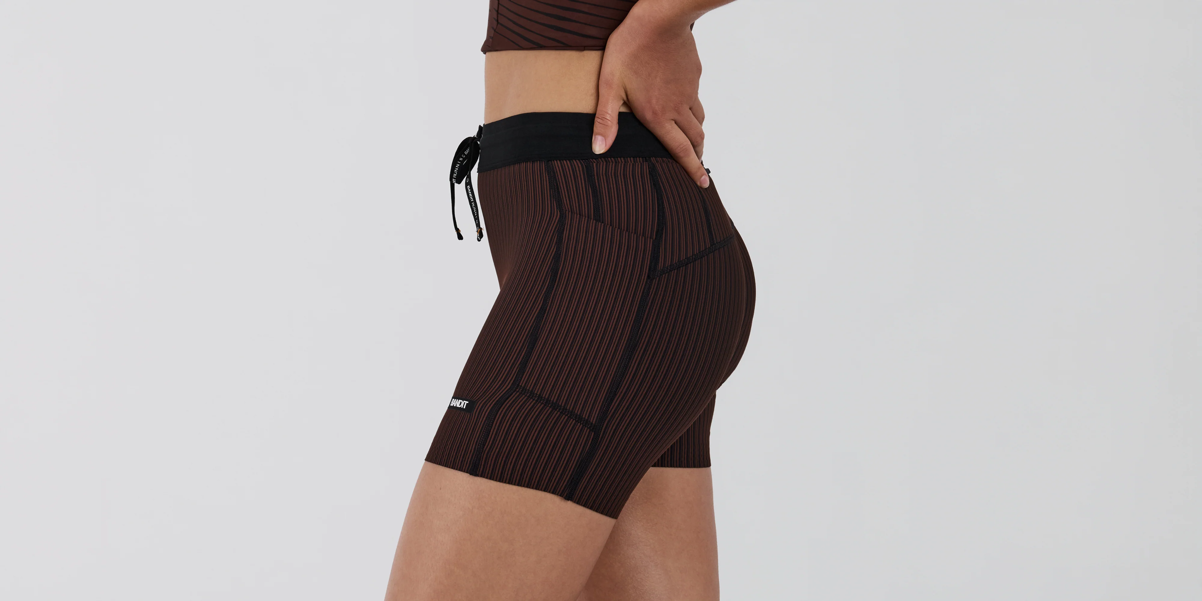 Women's Striped Cadence⢠5" Compression Shorts - Cacao / Black - Image 3